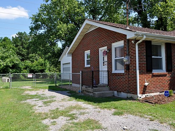 2nd image of 3130 Cloverwood Dr