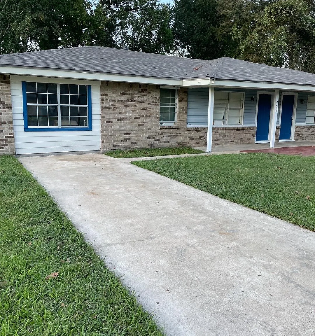3 bed, 1044 sqft, $1,275 — Photo 1