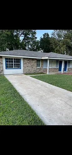 2702 Houston St Photo 1