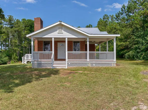 1882 Hulmes Chapel Rd, Elberton, GA 30635