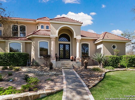 2nd image of 8531 Fairway Green Dr