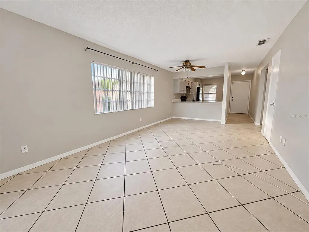 2 bed, 2.0 bath, 970 sqft, $1,995 — Photo 4