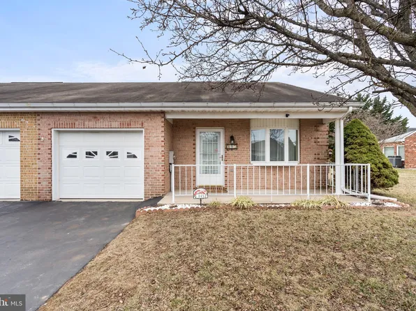 145 Sunflower Dr, Hagerstown, MD 21740