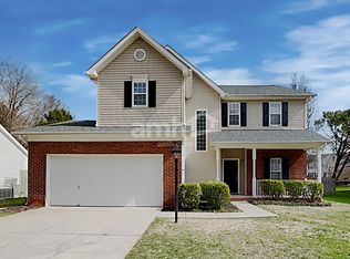 3806 Glen Lyon Dr, Matthews, NC 28105