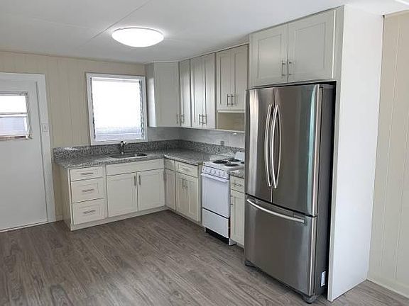 2nd image of 3209 Herbert St #1
