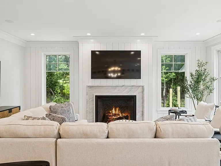 18 Red Cedar Rd — Photo 5
