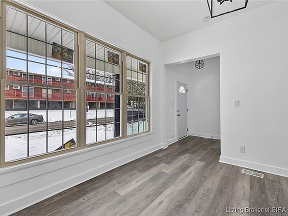 5th image of 1748 Ekin Avenue