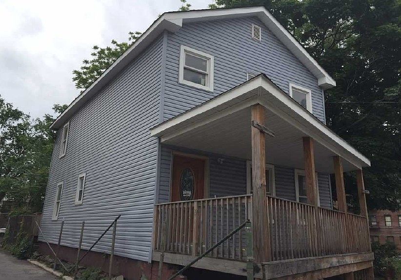 1st image of 224 Hawthorne Ave