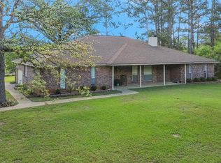 1520 N Texas Ave, Palestine, TX 75803