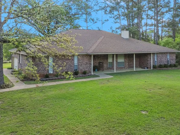 1520 N Texas Ave, Palestine, TX 75803