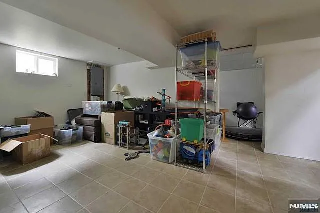 71 Everett St — Photo 9