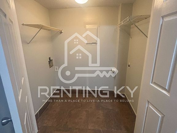4th image of 180 S Killarney Ln #6