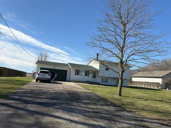 10155 Lakewood Dr, Saginaw, MI 48609