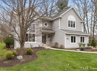5012 Golfbury Ct SW, Wyoming, MI 49519