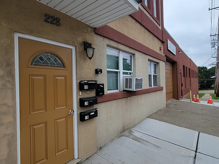228 Orchard St #3L — Photo 12