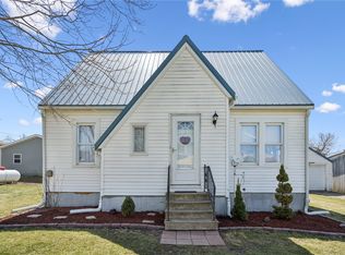 2140 Norwood St, Reinbeck, IA 50669