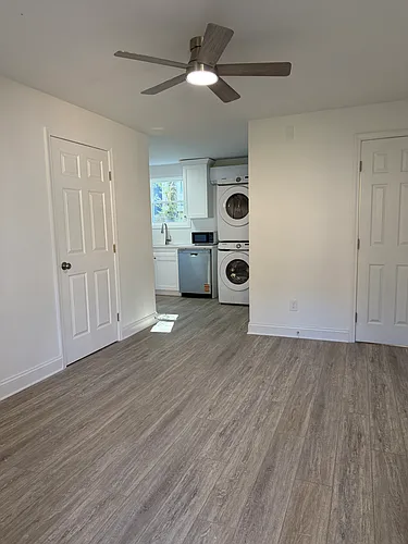 210 Estoria St SE #1 Photo 1