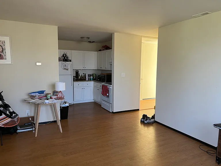 528 Wade Ave #C — Photo 6