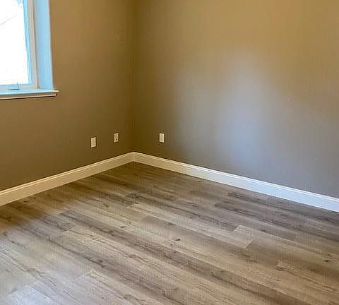 5th image of 105 Mirabel Pl