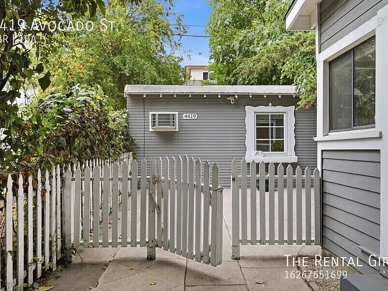 4419 Avocado St — Photo 12