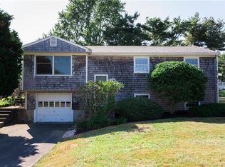 65 Watson Dr, Portsmouth, RI 02871