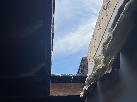 5th image of 5185 Enright Ave