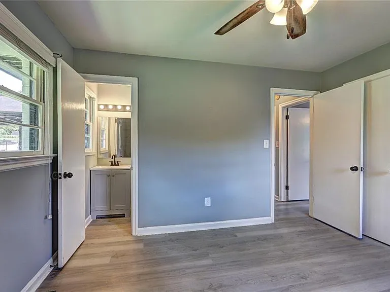 970 Oglethorpe Ave — Photo 25