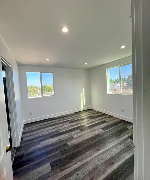 789 E 41st Pl — Photo 11