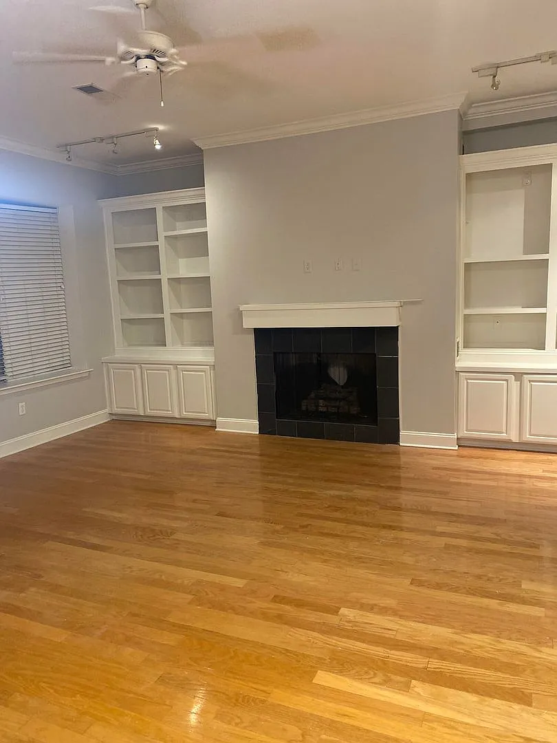 South Main Condo — Photo 2