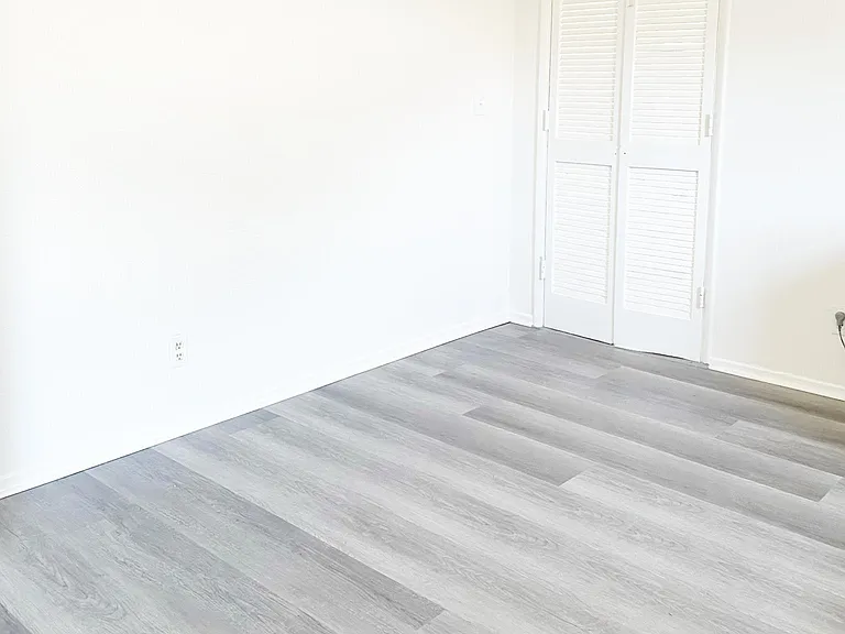 440 W 23rd St #1/2 — Photo 7