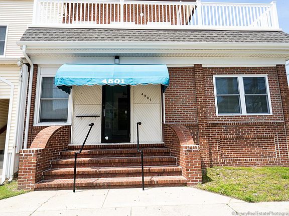 Secure entrance, key required, Jitney stop out front