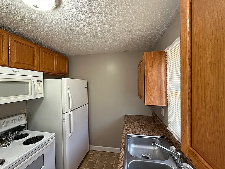 1617 E Tulsa St #1617 — Photo 8