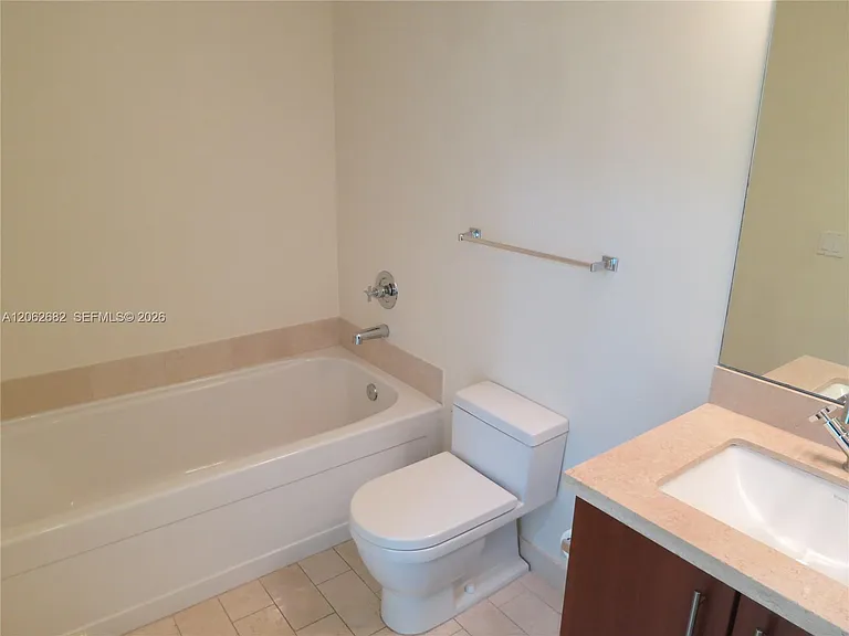 1111 SW 1st Ave #1024 — Photo 7