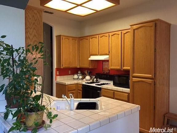 5th image of 8949 Cedarvillage Dr