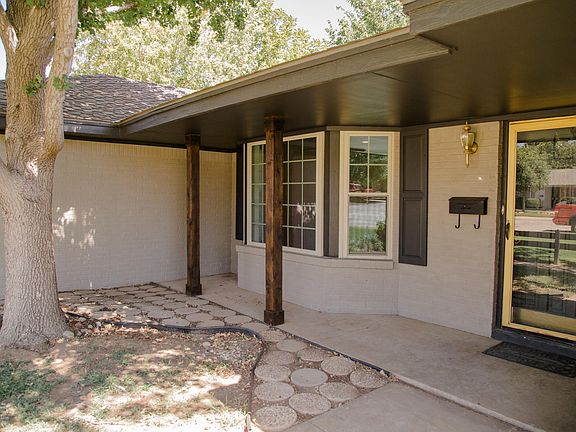 3rd image of 3311 Palmer Dr