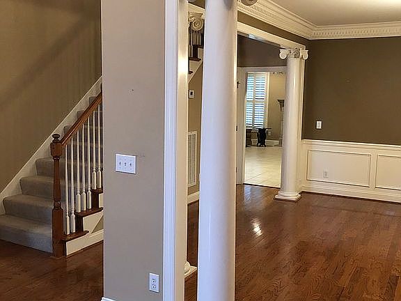 Left side formal dinning 