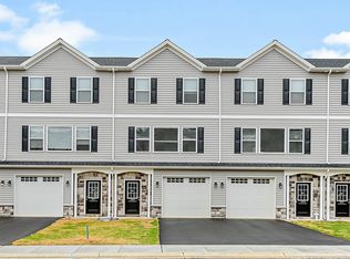 370 Sruthi Dr, Mechanicsburg, PA 17050