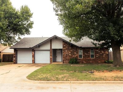 3209 S 25th St, Chickasha, OK, 73018