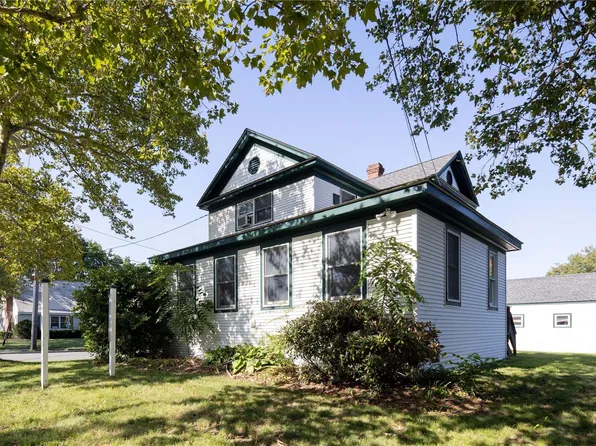 1228 Roanoke Avenue, Riverhead, NY 11901