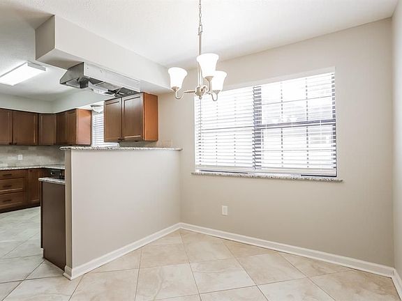 5th image of 15715 Four Leaf Dr