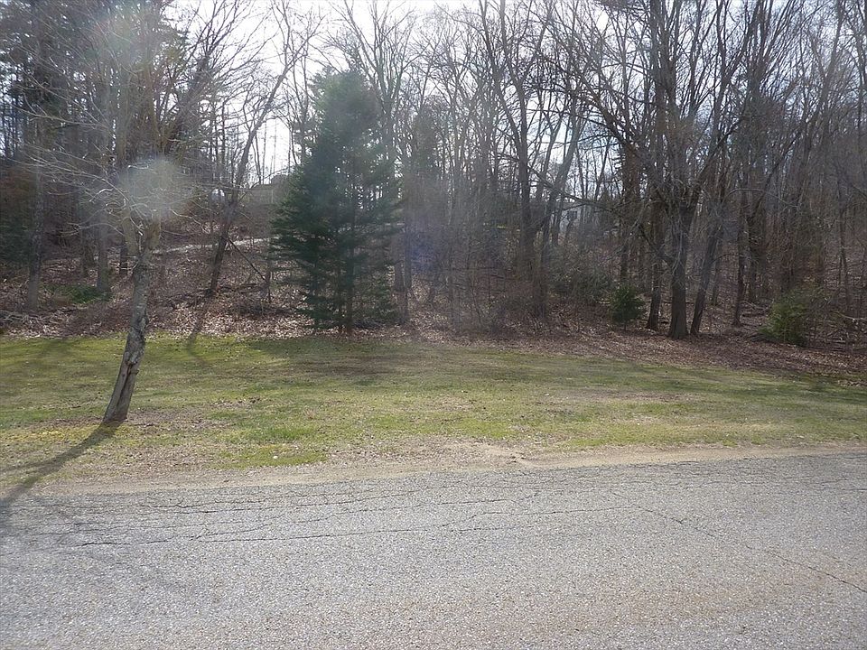 2nd image of 46 Atwater Ave