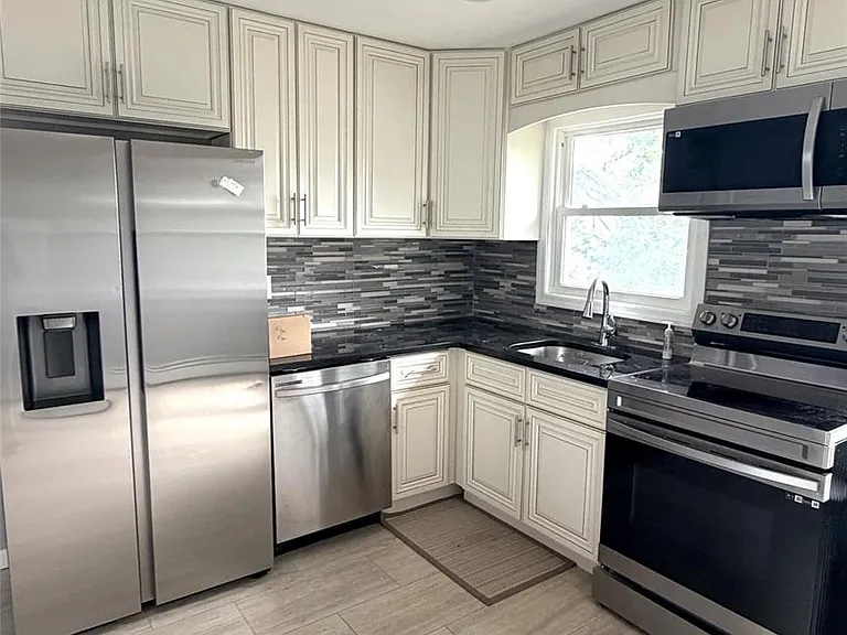 200 Hicksville Rd #2 — Photo 3
