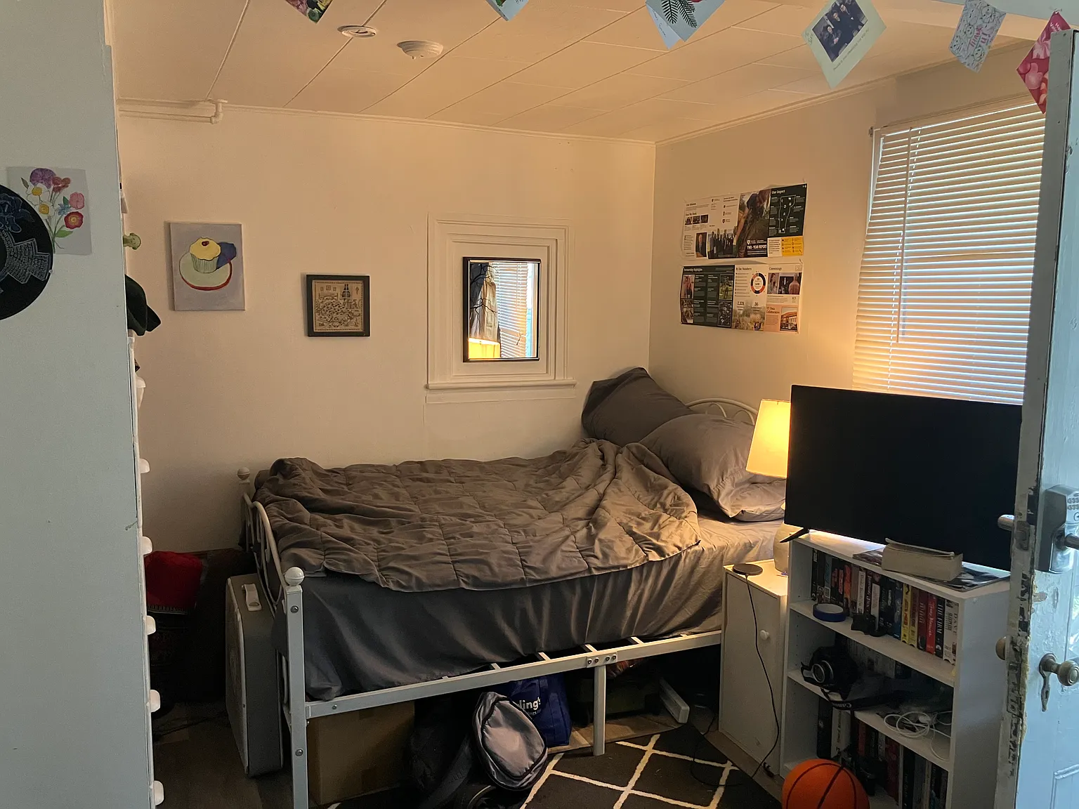 Studio, 450 sqft, $1,300 — Photo 3