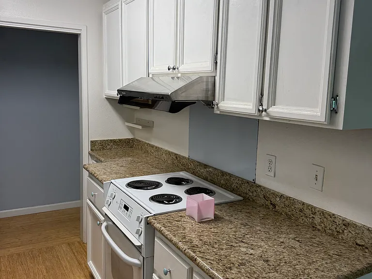 280 Easy St #306 — Photo 5