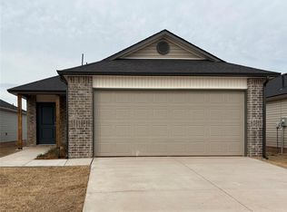 1208 Colt Dr, Guthrie, OK 73044