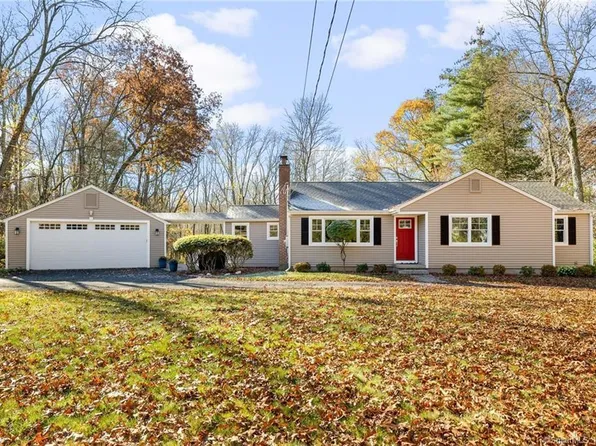 39 Ichabod Road, Simsbury, CT 06070