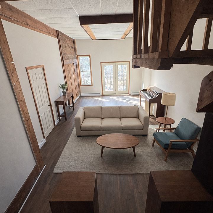 1st image of 800 S Depeyster St