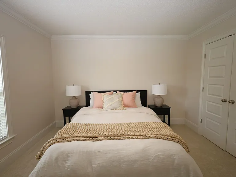 4025 Gramercy Dr — Photo 15