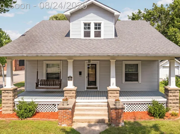 701 Baird St, Holly, MI 48442