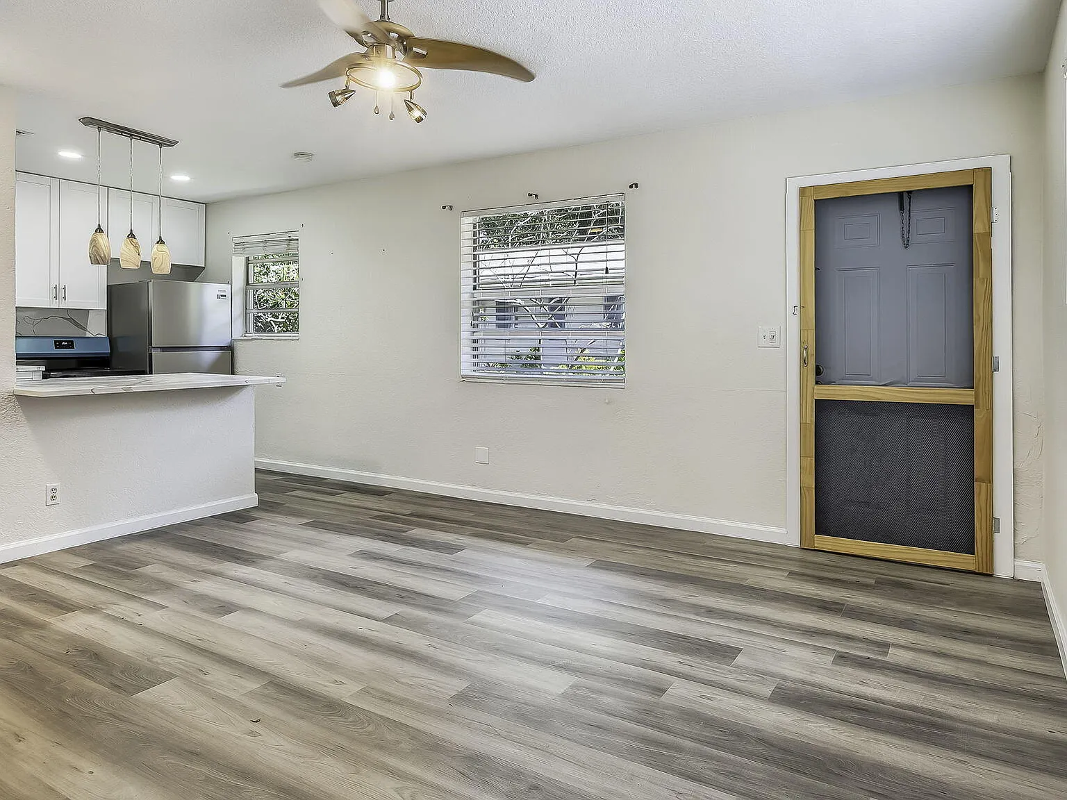 2 bed, 1.0 bath, 607 sqft, $2,000 — Photo 4